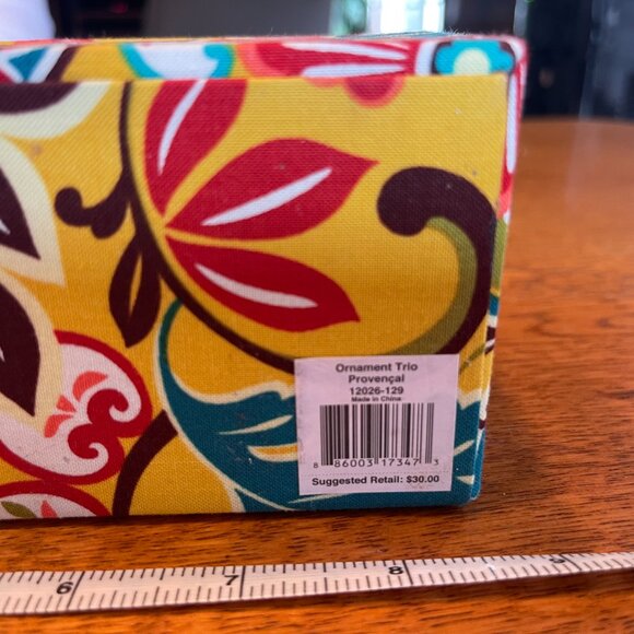 Vera Bradley Christmas Ornaments Provençal pattern, 3 per box (4 available) - Picture 6 of 7